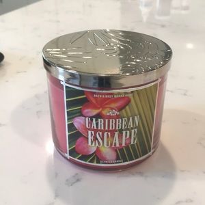 Bath Body Works 3 wick - Caribbean Escape- RARE